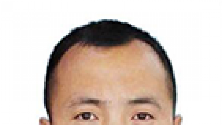 <div class="col-md-7" style="padding:0 20px 0 0;"> 								<h3>張海亮</h3> 								<p>中國核工業華興建設有限公司<br /><br /></p> 							</div><p class="description">時光如白駒過隙，第一屆“天揚杯”全國建筑業財稅知識競賽已經過去三年，在競賽中，我獲得了成績，獲得了友誼，獲得了自信。</p>